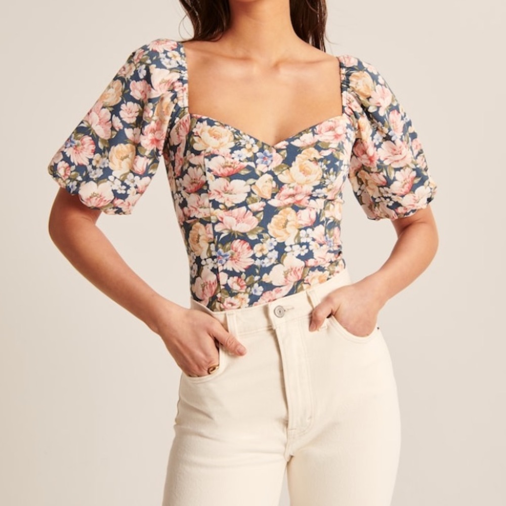 Abercrombie & Fitch Corset Puff Sleeve Top Medium